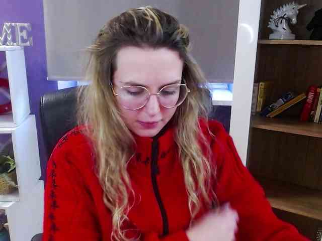 Soft-Zoey webcam