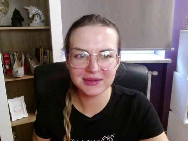 Soft-Zoey webcam