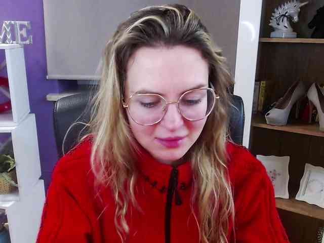 Soft-Zoey webcam
