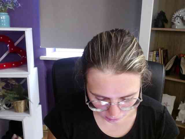 Soft-Zoey webcam