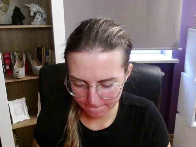Soft-Zoey webcam