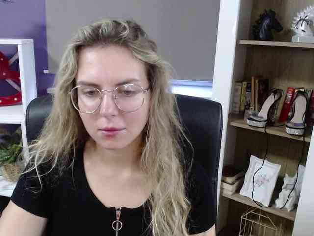 Soft-Zoey webcam