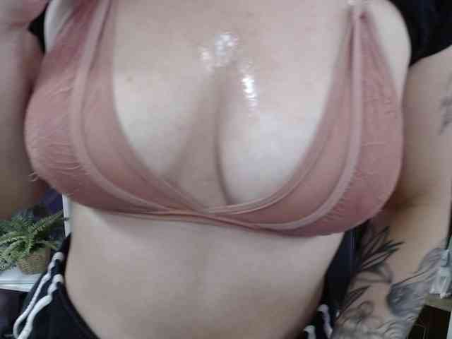 Soft-Zoey webcam