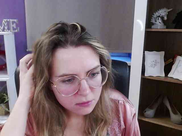 Soft-Zoey webcam
