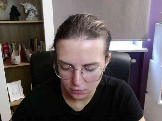 Soft-Zoey webcam