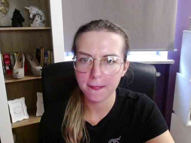 Soft-Zoey webcam