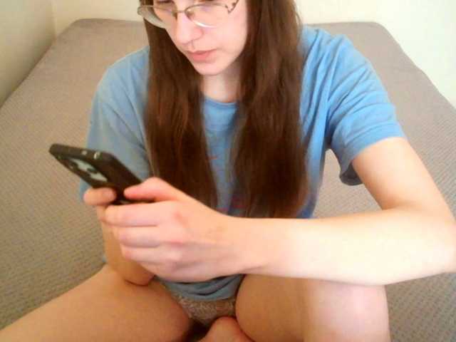 mikkirsan1's BongaCams show and profile