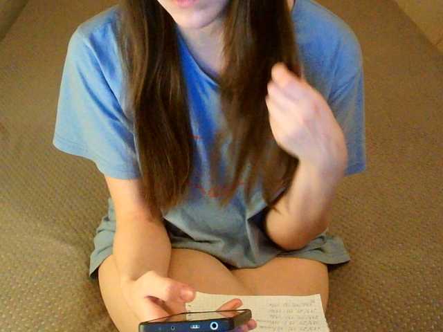 mikkirsan1's BongaCams show and profile