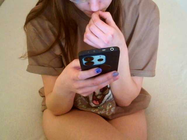 mikkirsan1's BongaCams show and profile