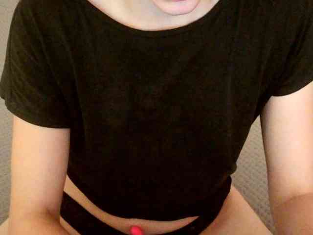 TanaShemow webcam
