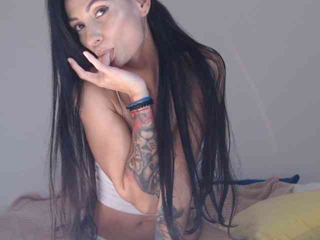 Milena13 webcam