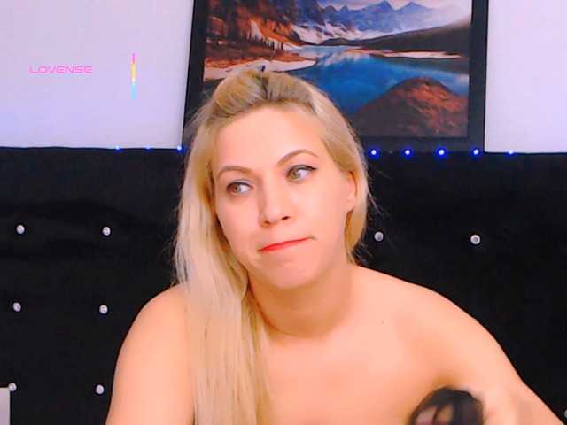 mya13's BongaCams show and profile