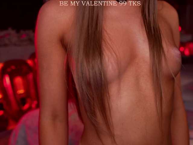 AlexisGrays's BongaCams show and profile