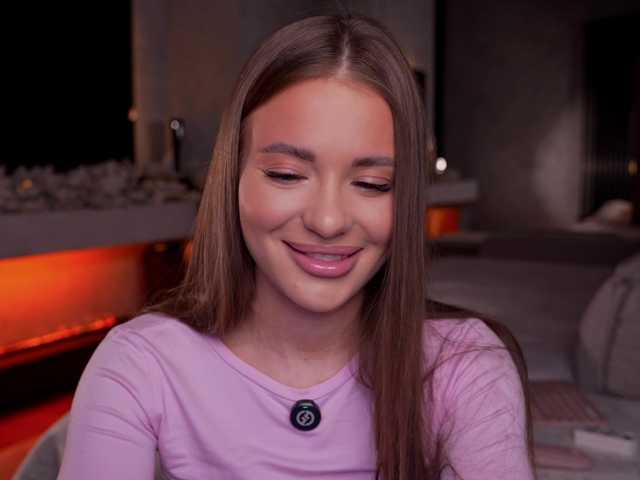 AlexisGrays's BongaCams show and profile