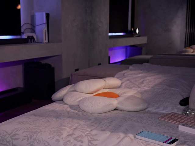 AlexisGrays's BongaCams profile