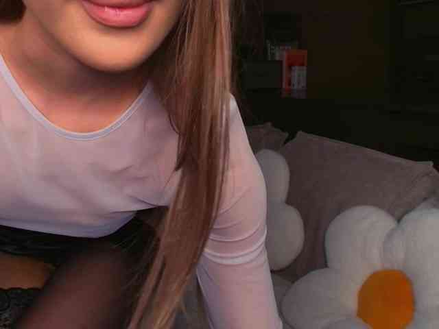 AlexisGrays webcam