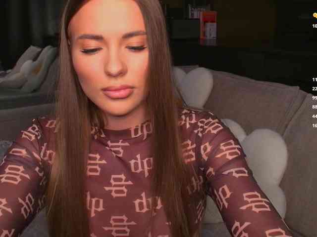AlexisGrays webcam