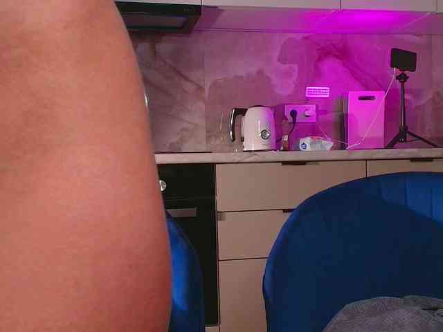 AlexisGrays webcam