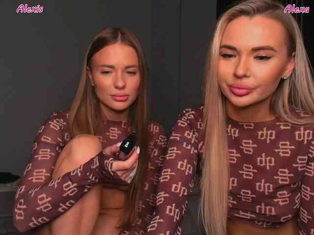 online nude cam AlexisGrays