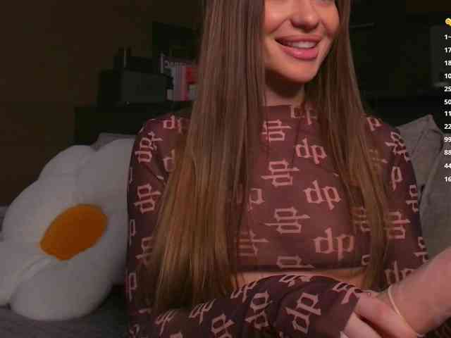 AlexisGrays Live Webcam on BongaCams