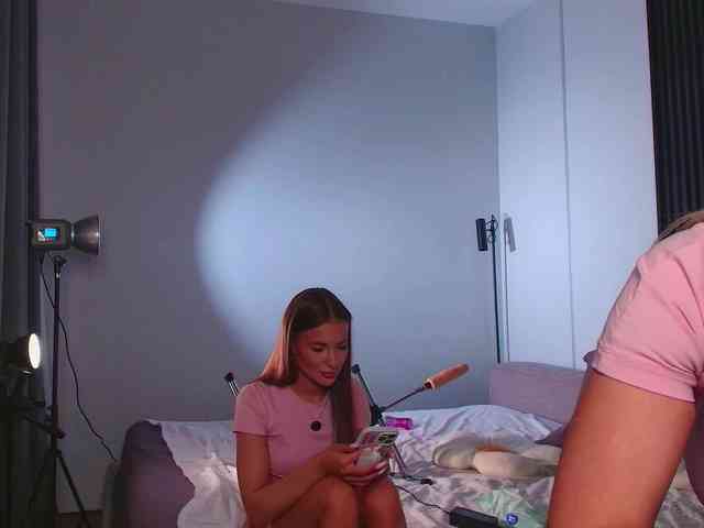 AlexisGrays webcam