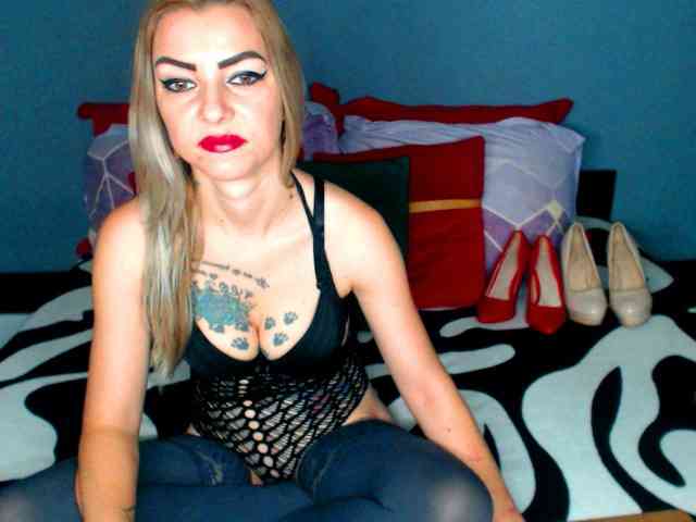 katyloveDirty webcam