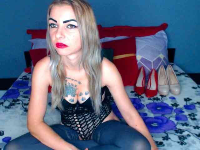 katyloveDirty webcam