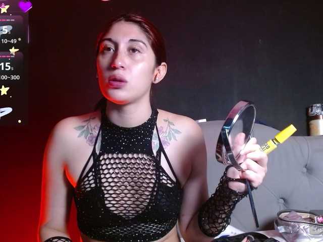 Red-moonn's BongaCams show and profile