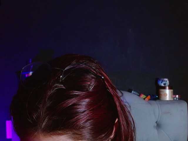 Red-moonn's BongaCams show and profile