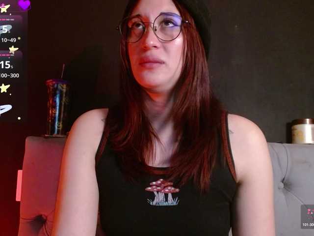 Red-moonn's BongaCams show and profile