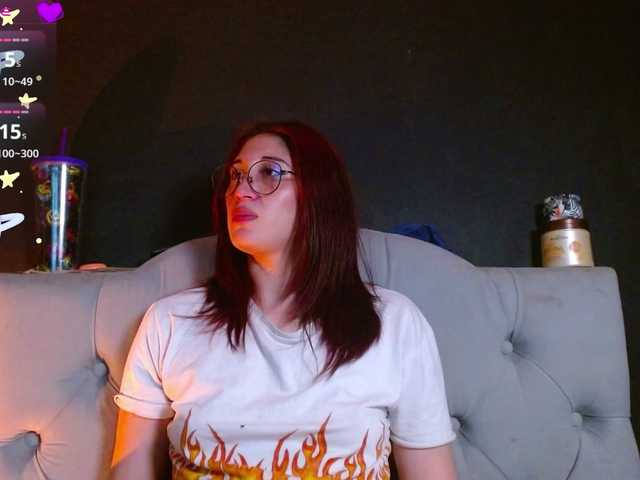 Red-moonn Live Cam on BongaCams