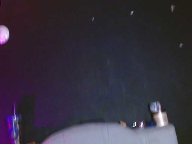 Red-moonn's BongaCams show and profile