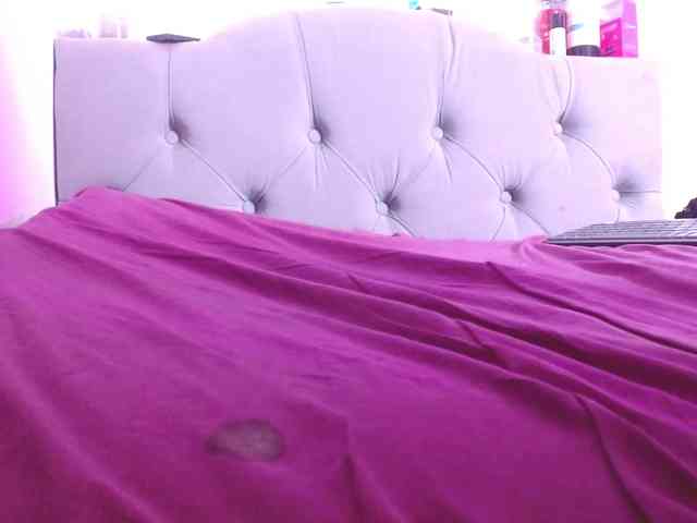 Red-moonn webcam