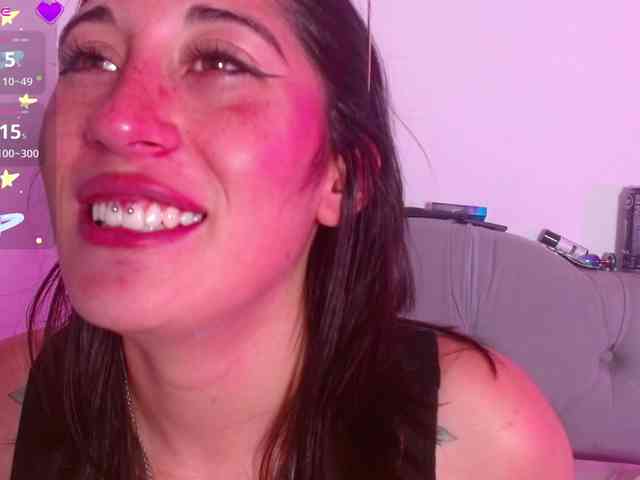 Red-moonn webcam