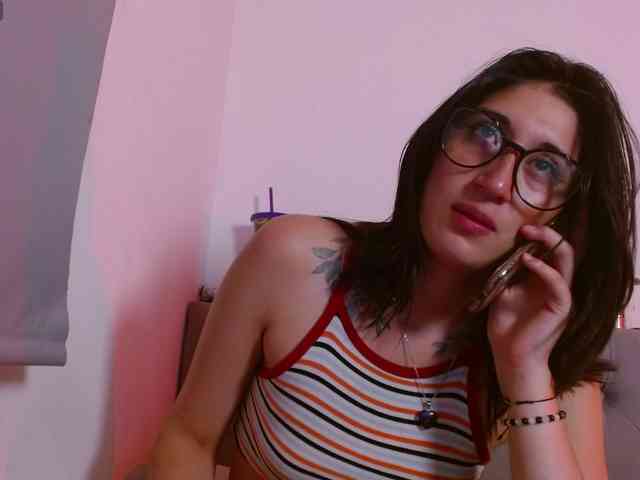 Red-moonn webcam