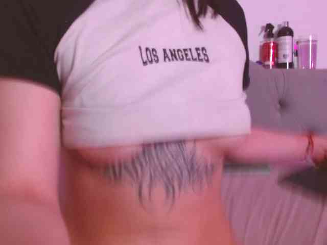 Red-moonn webcam