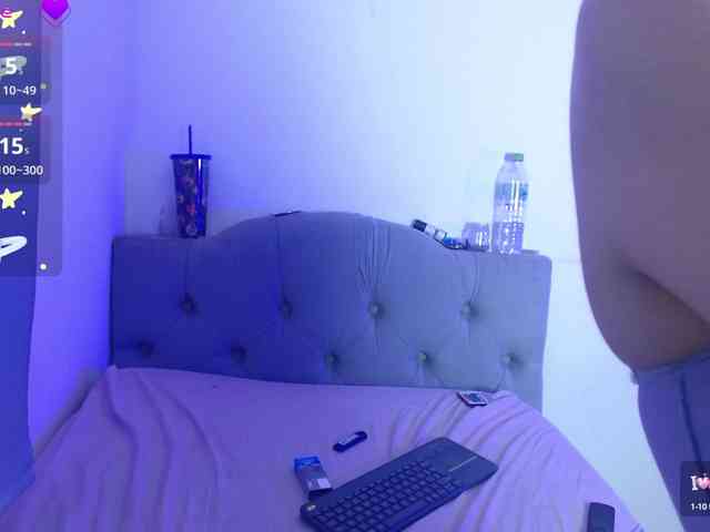 Red-moonn webcam