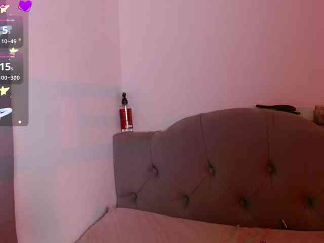 Red-moonn webcam