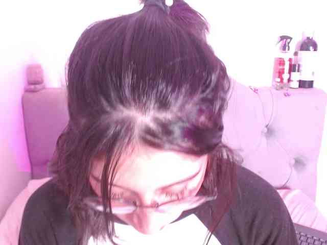 Red-moonn webcam