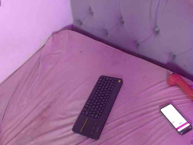 Red-moonn webcam
