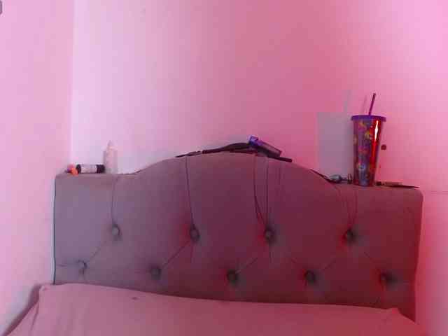 Red-moonn webcam