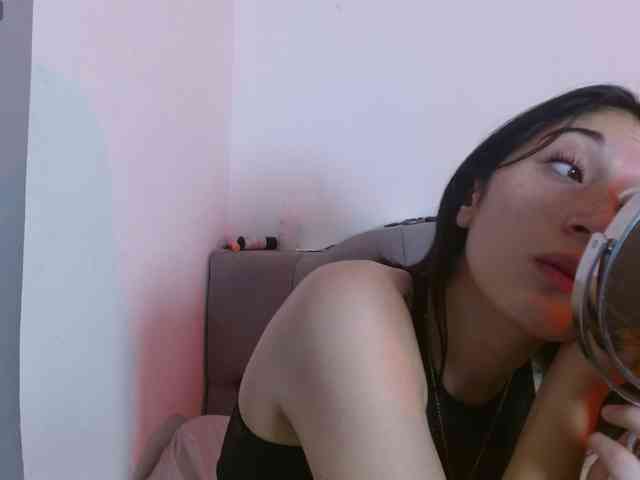 Red-moonn webcam