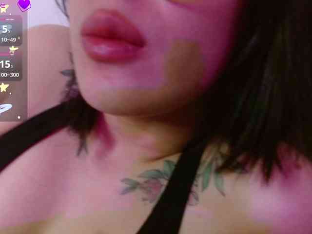 Red-moonn webcam