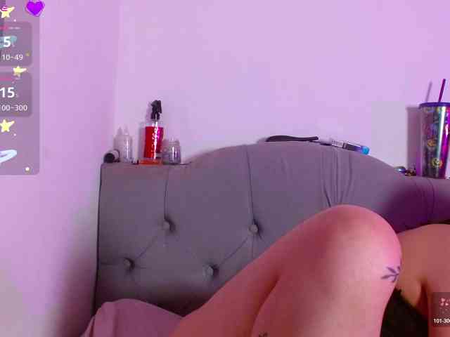 Red-moonn webcam