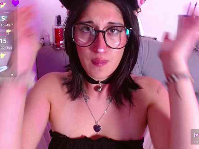 Red-moonn webcam