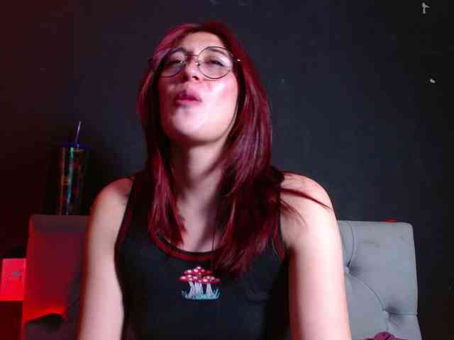 Red-moonn webcam