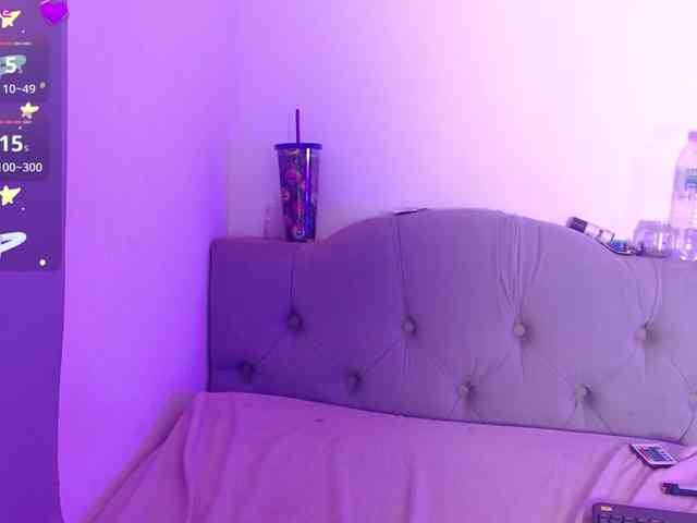 Red-moonn webcam