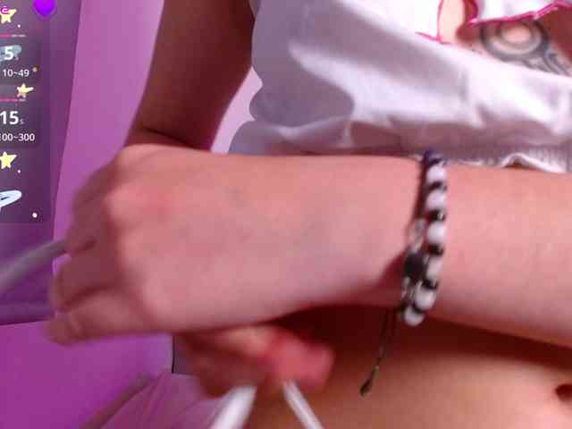 Red-moonn webcam