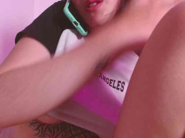 Red-moonn webcam