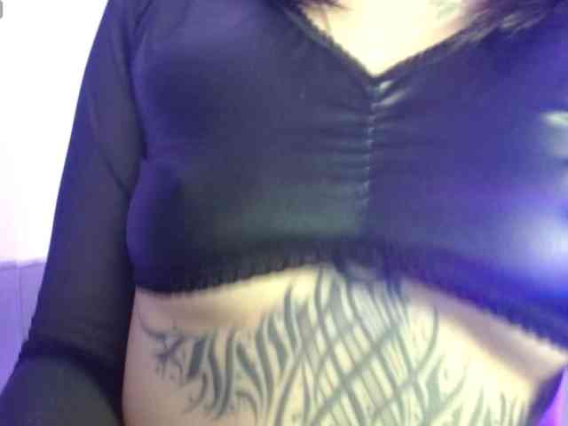 Red-moonn webcam